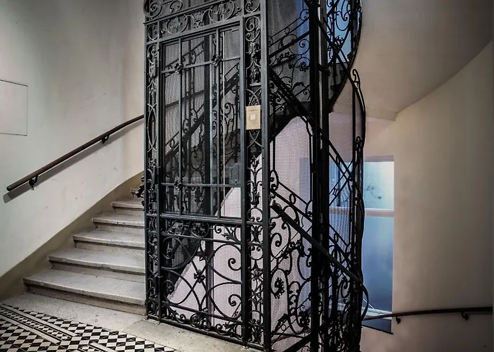 Apartamento Super Two-bedroom Center - 1 Min Walk To St Stephens Cathedral *